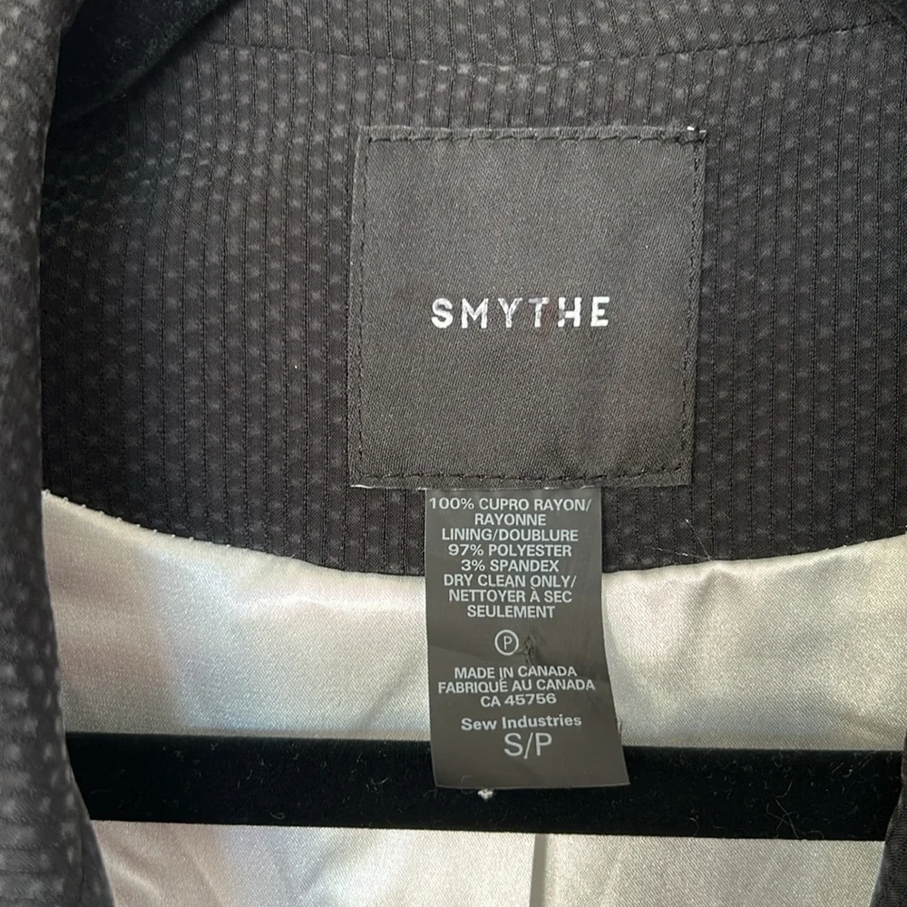 Smythe 90s Oversized Blazer in Sandwashed Black - Picture 6 of 11